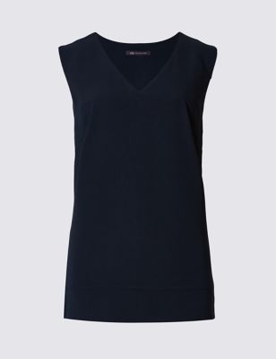 Tailored Fit V-Neck Top